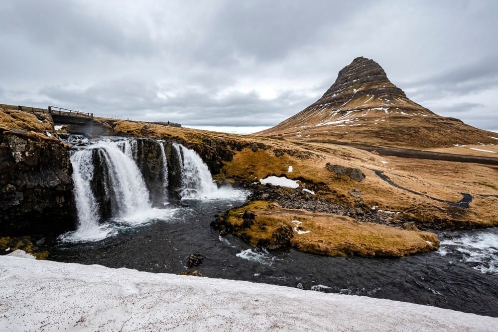 "The Ultimate Road Trip: Uncover Iceland's Breathtaking Beauty on Scenic Drives of a Lifetime" 6 shutterstock 2166237607