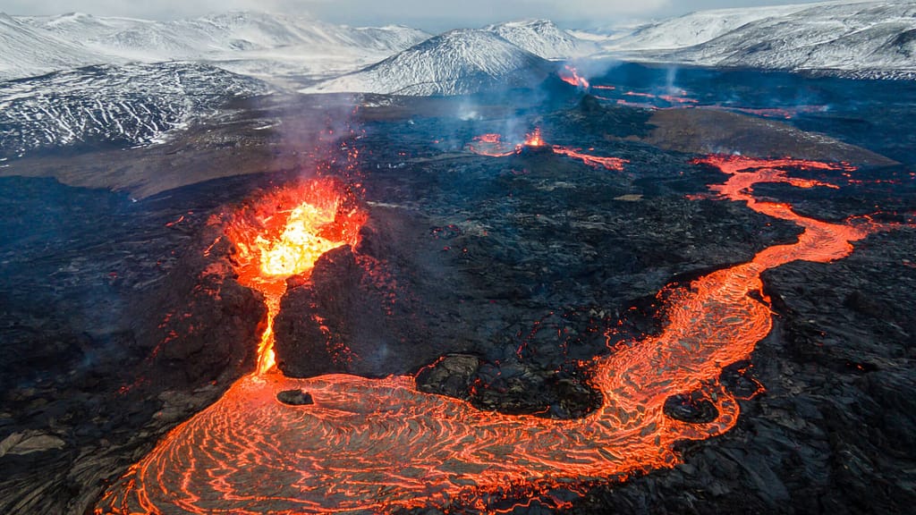 Iceland’s Volcano Route: The Ultimate Adventure for U.S. Travelers 1 n66 tours 1 1 2